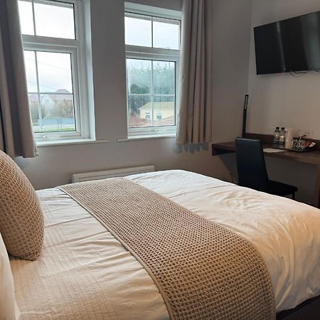 The Watling Inn Нанітон Екстер'єр фото